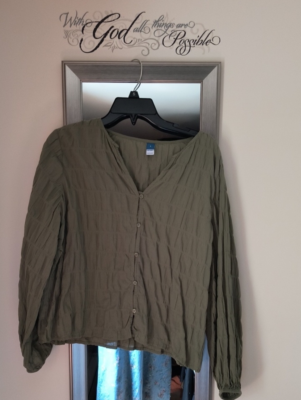 Old Navy Olive Green Crinkle Button-Front Blouse